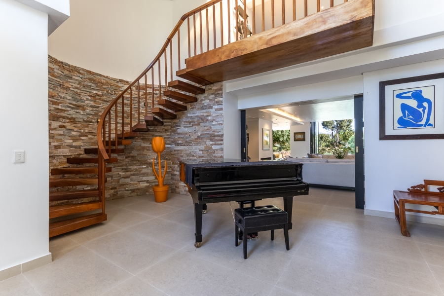 To Let 5 Bedroom Property for Rent in Pearl Valley at Val de Vie Western Cape
